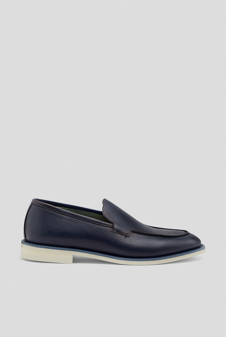 Effortless leather loafers in navy blue with rubber sole - Footwear | Pal Zileri shop online