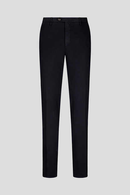 Garment dyed brown chino trousers in cotton and cashmere | Pal Zileri shop online