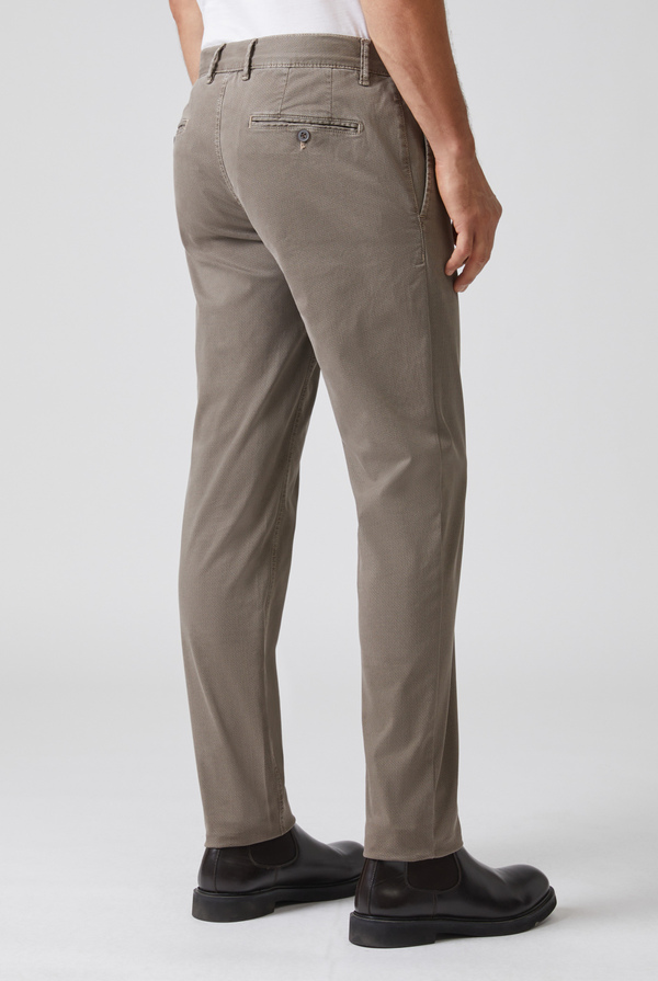 Garment-dyed chino trousers slim fit - Pal Zileri shop online