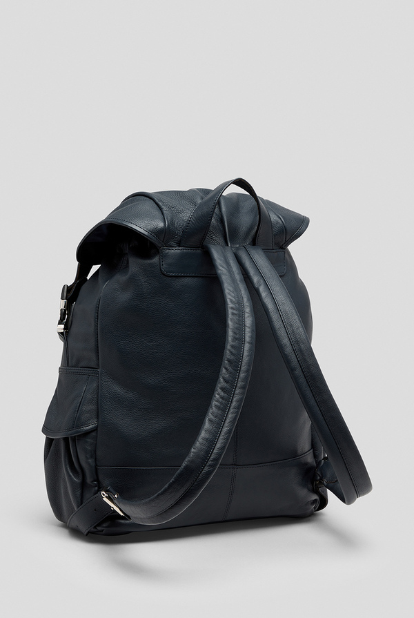 Leather backpack with logo, large front pocket closed by zip and side pockets with snap button - Pal Zileri shop online