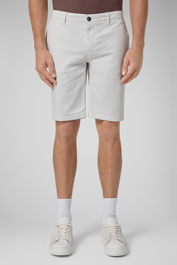 Slim-fit straight-leg Bermuda shorts in a garment-dyed soft stretch cotton - Pal Zileri shop online