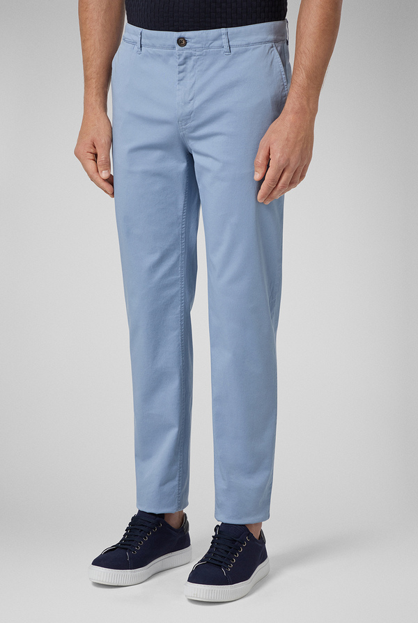 Chino trousers with a slim fit in a soft stretch cotton - Pal Zileri shop online