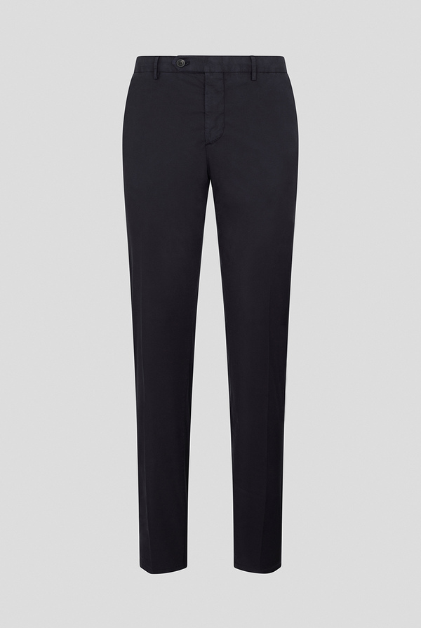 Chino trousers with a slim fit in a soft lyocell and cotton - Pal Zileri shop online