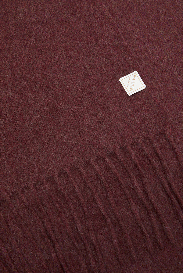 Cashmere minimal scarf in bordeaux  with fringes - Pal Zileri shop online